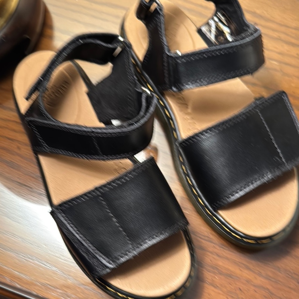 Dr martens black sandal unisex
